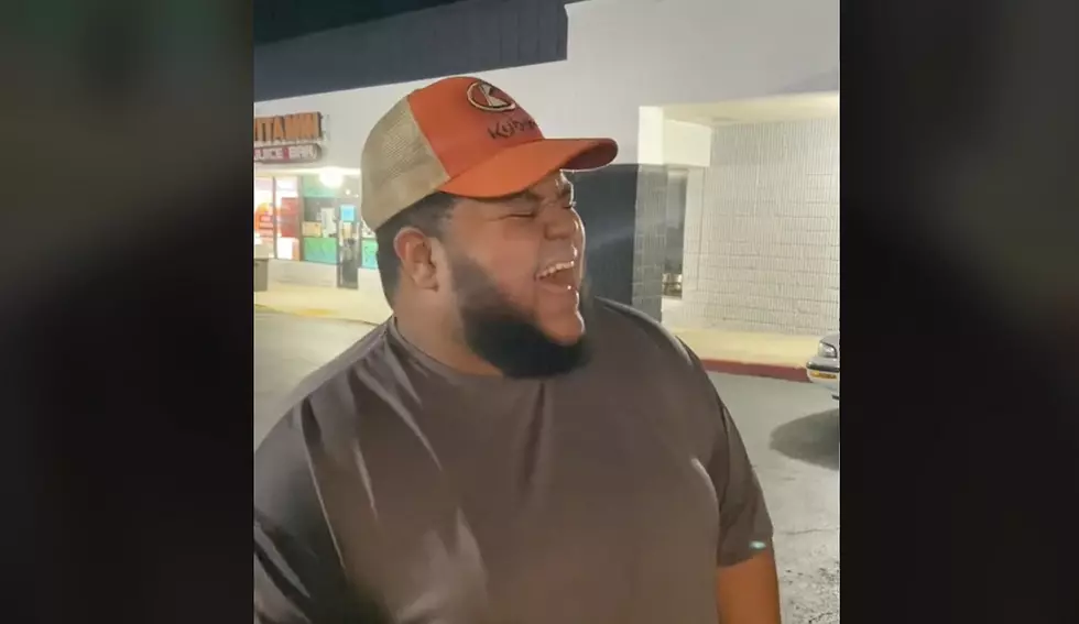 Man Goes Viral After People Say He Sounds Just Like Michael Jackson (VIDEO)