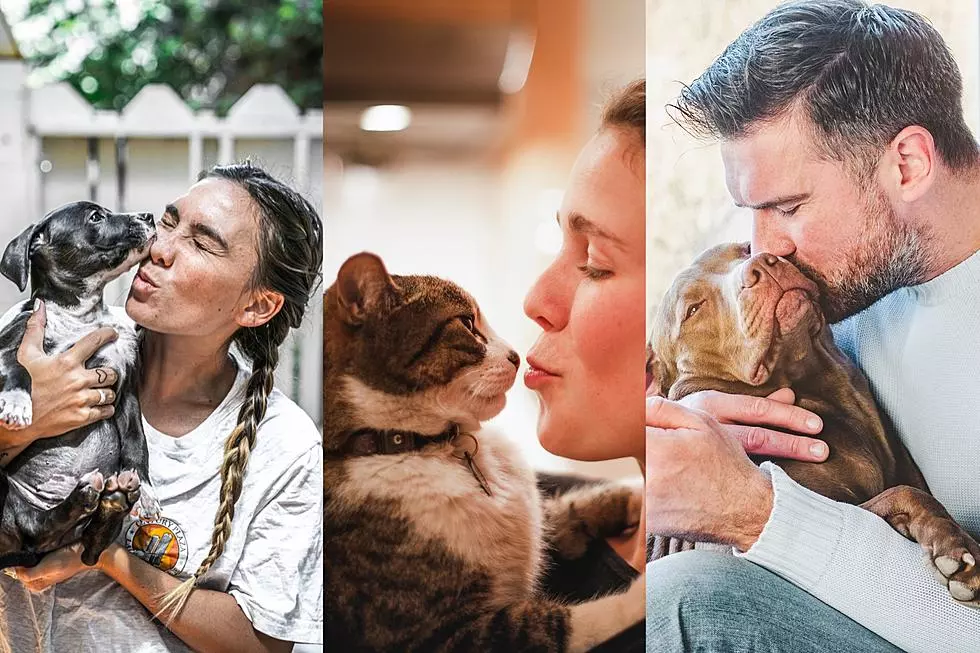 Smooch Your Pooch Contest – Win 6 Months of Pet Food!